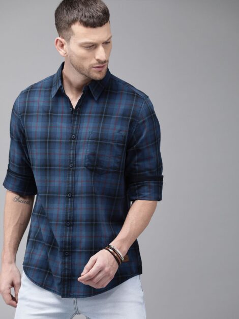 2b43a52e-a1a9-44ce-90d0-5af28defd51a1580387994882-Roadster-Men-Shirts-1871580387993357-1