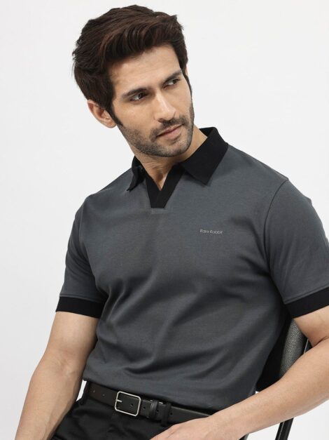 42cc45c0-e86c-4b93-89c4-95d944cb8afc1711552634973RARERABBITMenHoodedPocketsT-shirt1