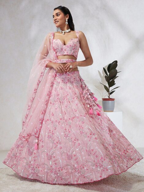 8237114c-4780-456e-9125-50137e3a4b191710257842921LehengaCholi1